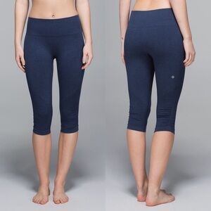 Lululemon In The Flow Crop Legging in Navy